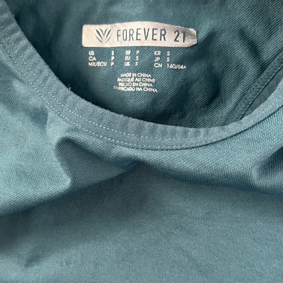 Forever 21 Active Crop Top – Size S (Small) - Picture 4 of 8